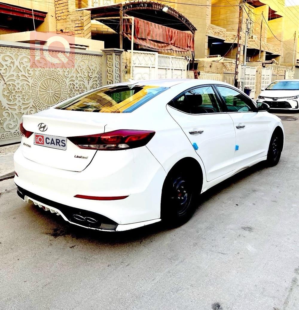 هيونداي النترا